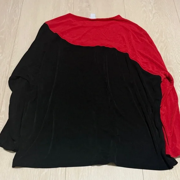3/$10 Chico's Vibrant Red Black Long Sleeve Top - Picture 7 of 8